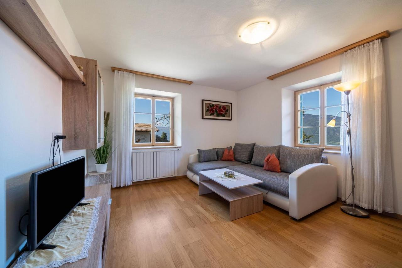 Ferienwohnung Brunjaunhof Schenna Bagian luar foto